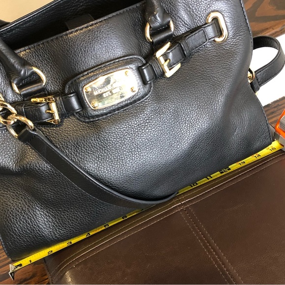 MICHAEL KORS Tumbled Black Leather Crossbody Satchel Gold Hardware - Picture 12 of 14